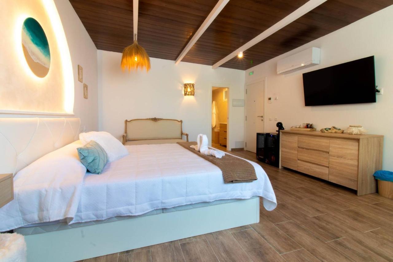 Room In Guest Room - Private Room In The Fishing Port Of Μαρμπέλλα Εξωτερικό φωτογραφία