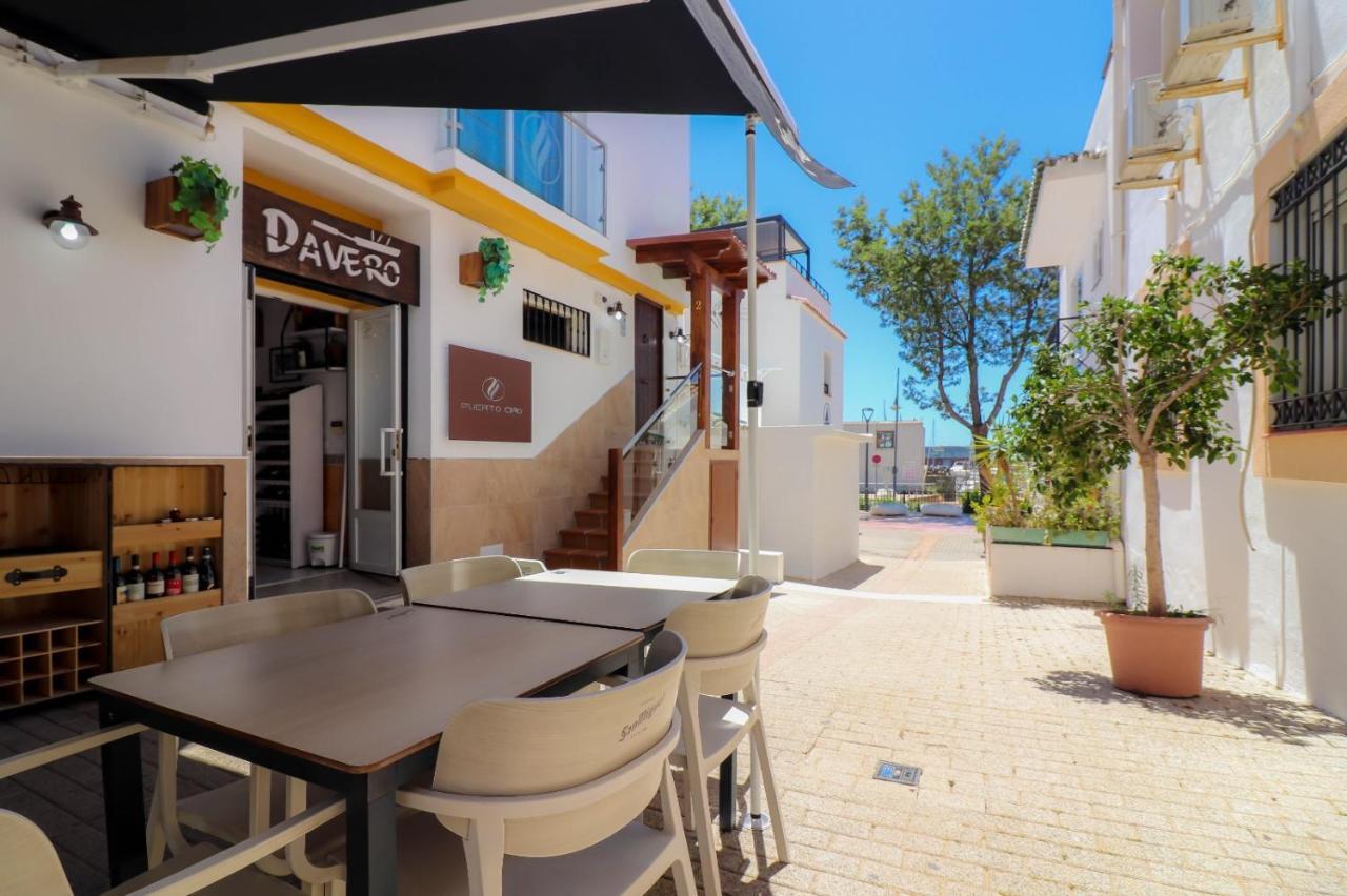 Room In Guest Room - Private Room In The Fishing Port Of Μαρμπέλλα Εξωτερικό φωτογραφία